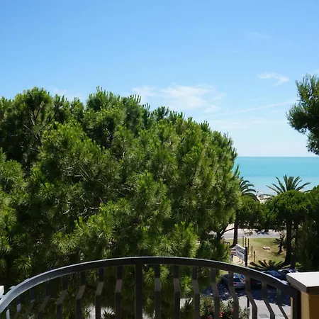 Hotell Quattropalme Tortoreto