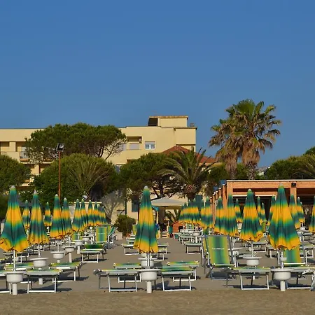 Quattro Palme 2*